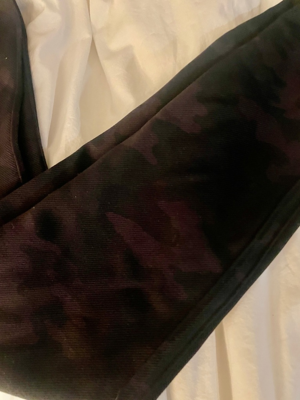 Spanx camo black and grey medium leggings - Picture 2 of 3